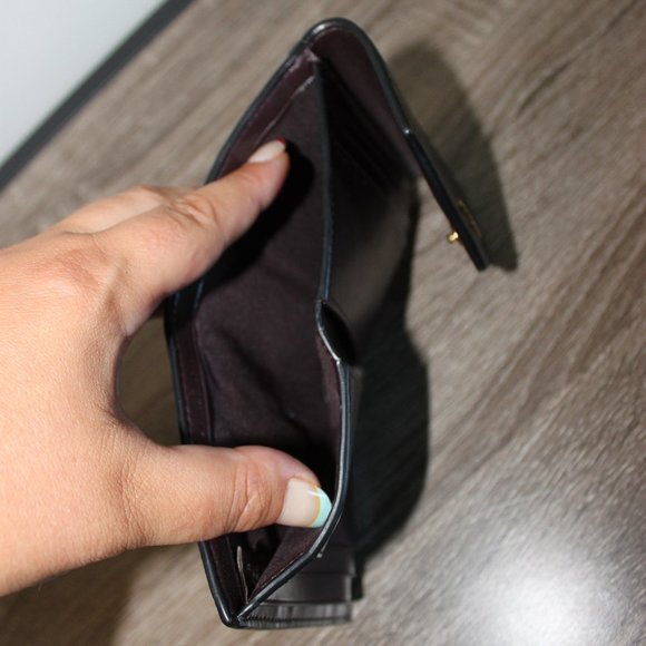 Coach | Small Leather Folded Wallet - Picture 7 of 7